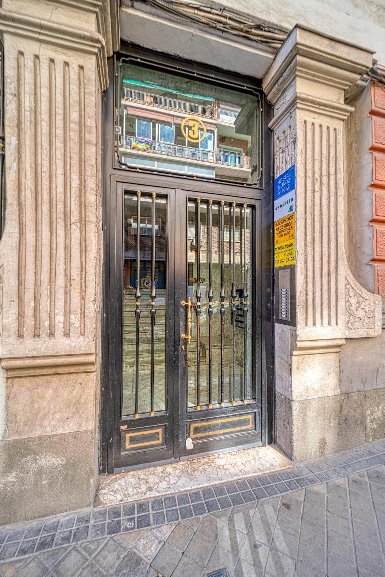Angelitomad Hotel Madrid Exterior photo