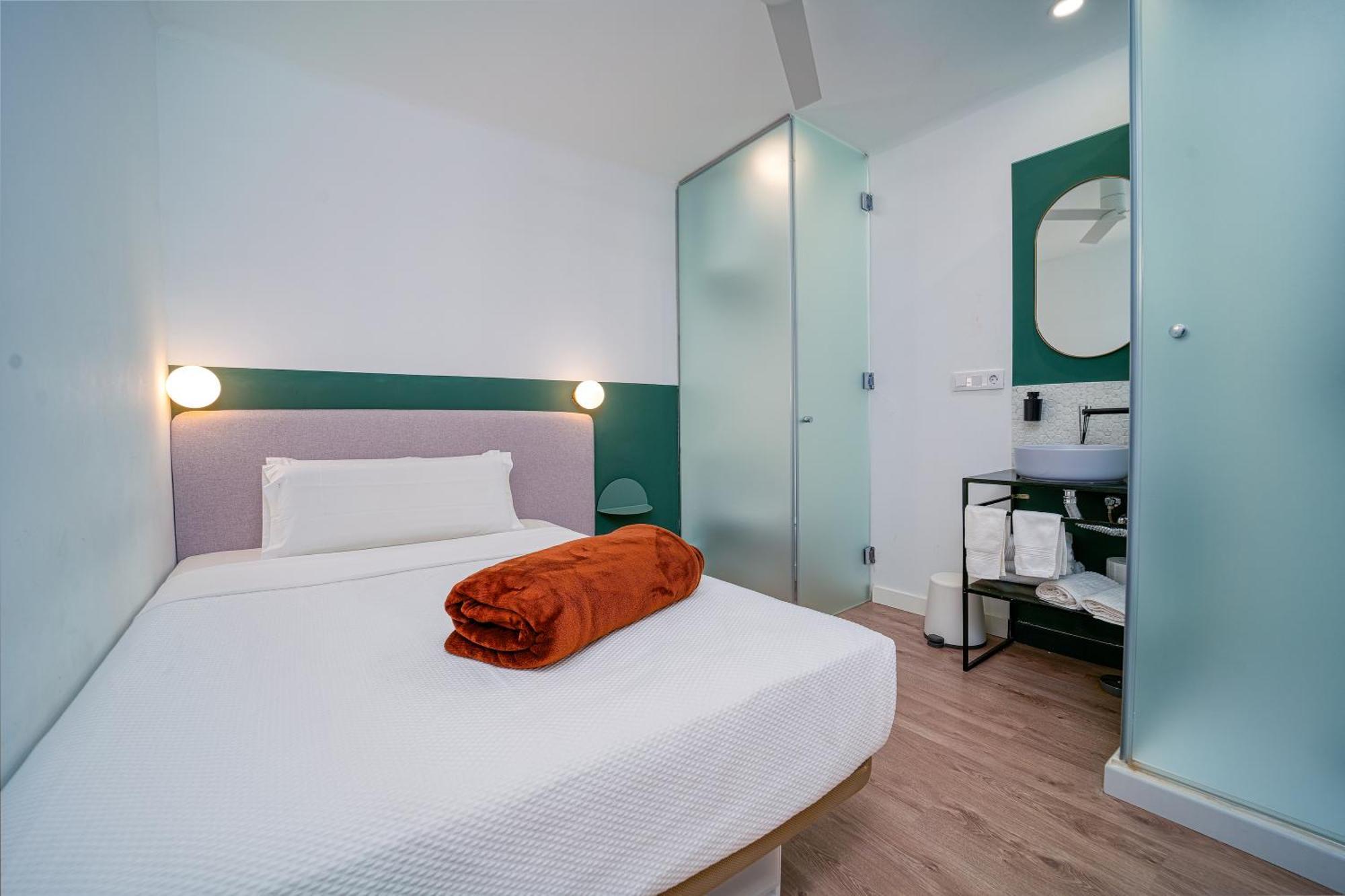 Angelitomad Hotel Madrid Exterior photo