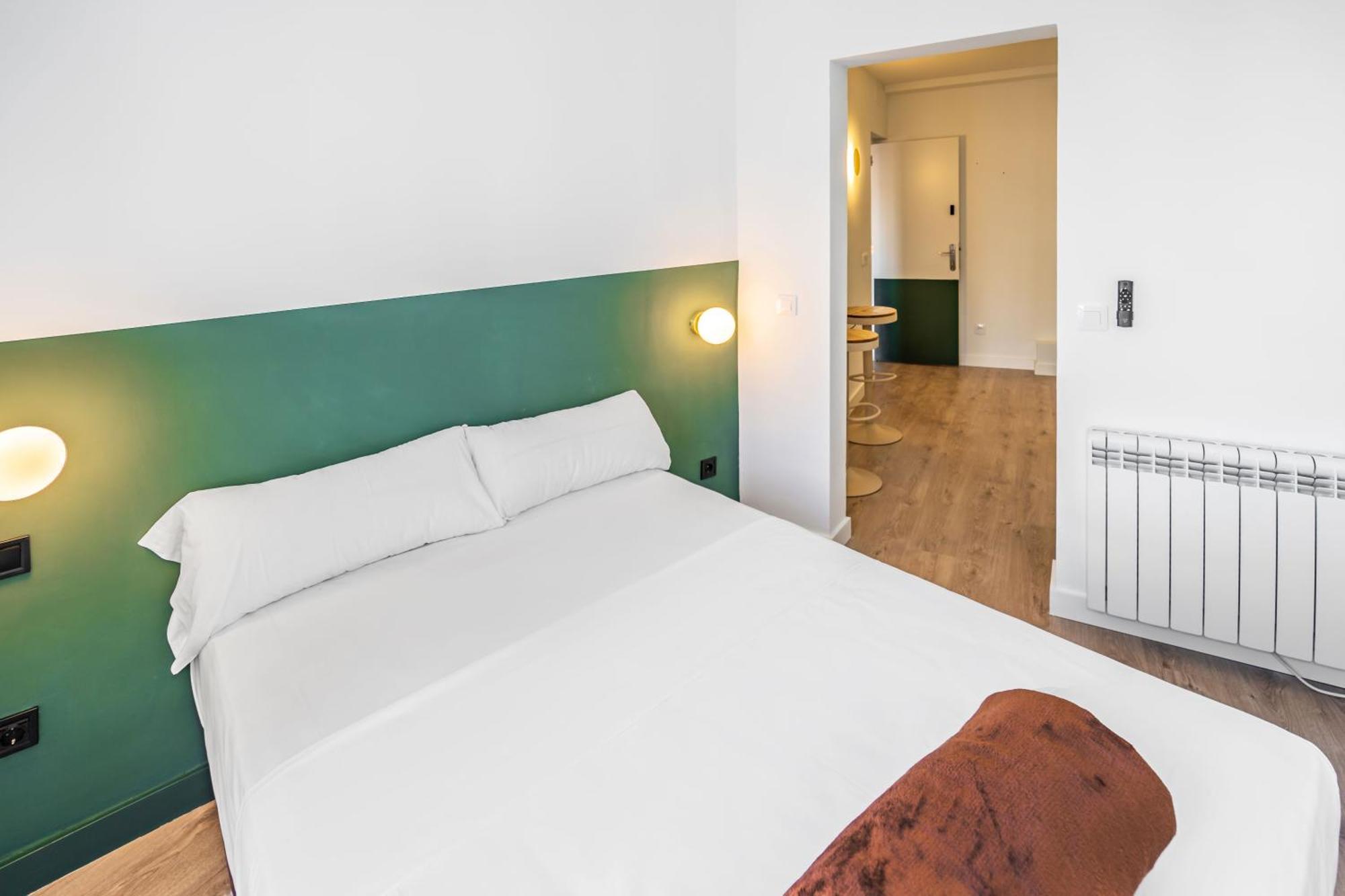 Angelitomad Hotel Madrid Exterior photo